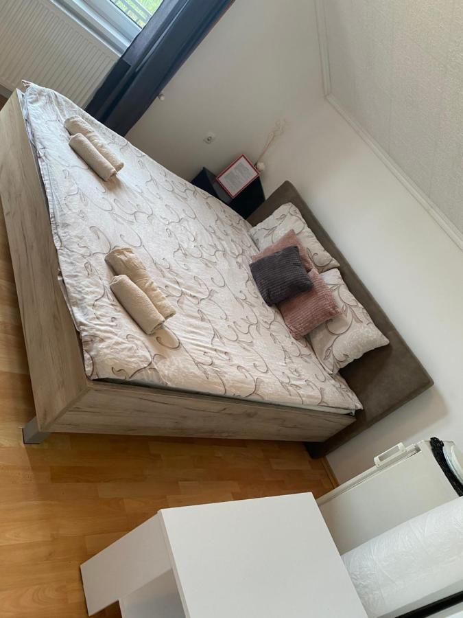 Apartmani Petra Novi Sad Luaran gambar